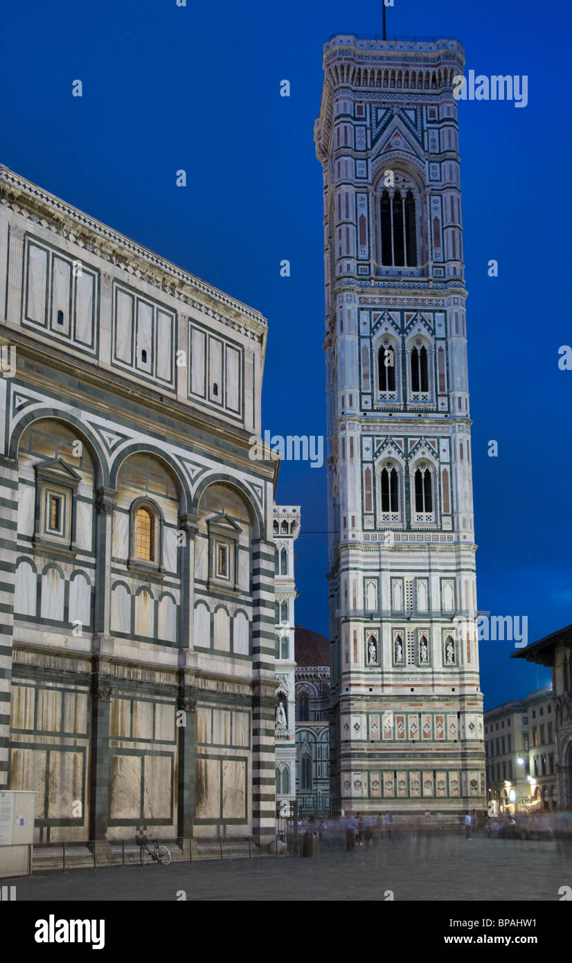 Night time at the Piazza del Duomo in Florence Stock Photo