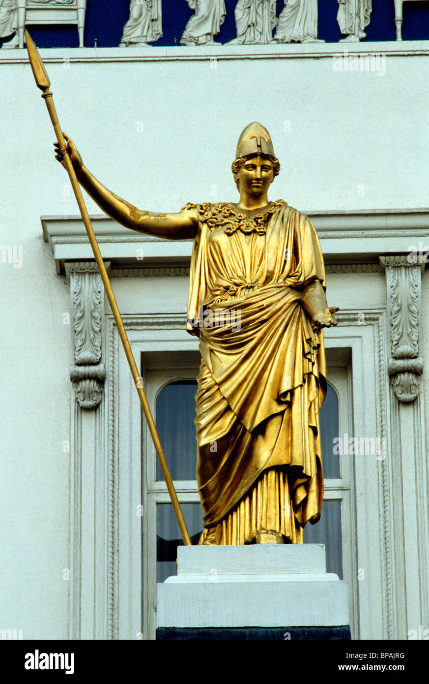 Pallas Athene statue, Athenaeum Club, St.James, London England UK English statues clubs Pall Mall gilt gilded Greek classical Stock Photo