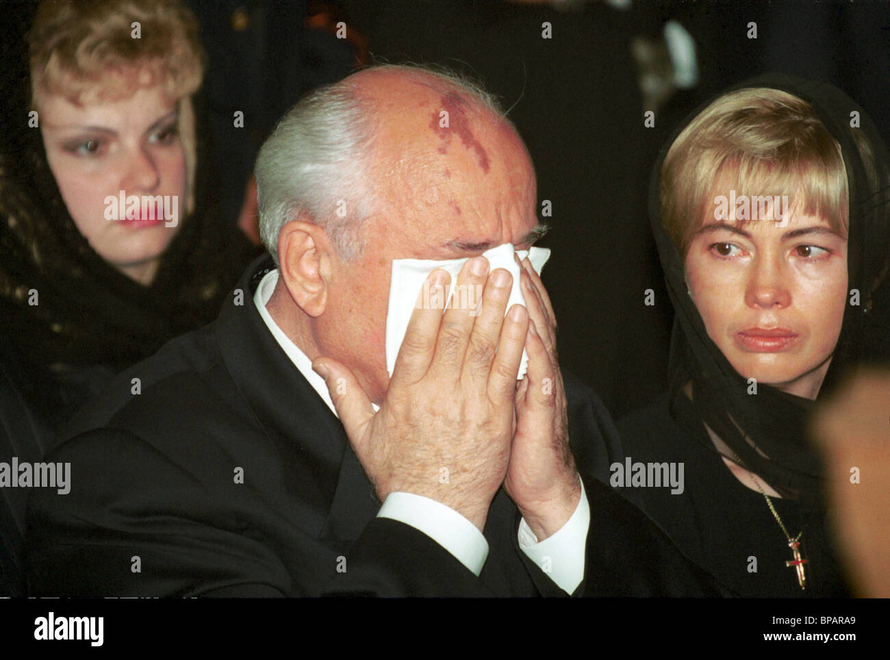 Mikhail Gorbachev and his daughter Irina at mourning ceremony, 1999 ...