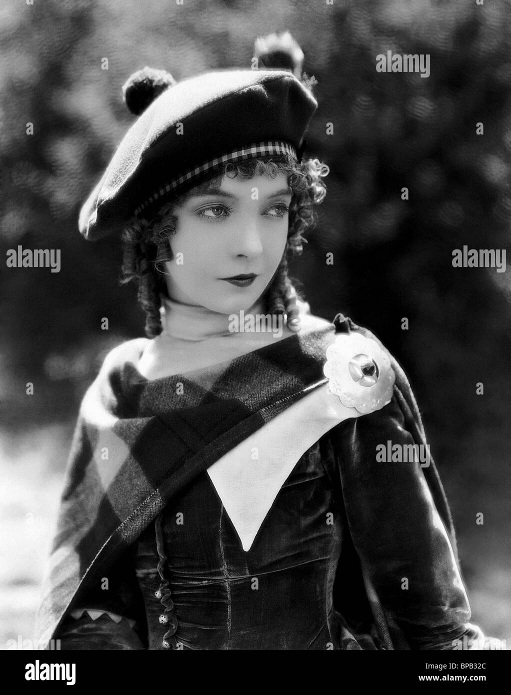 LILLIAN GISH ANNIE LAURIE (1927) Stock Photo