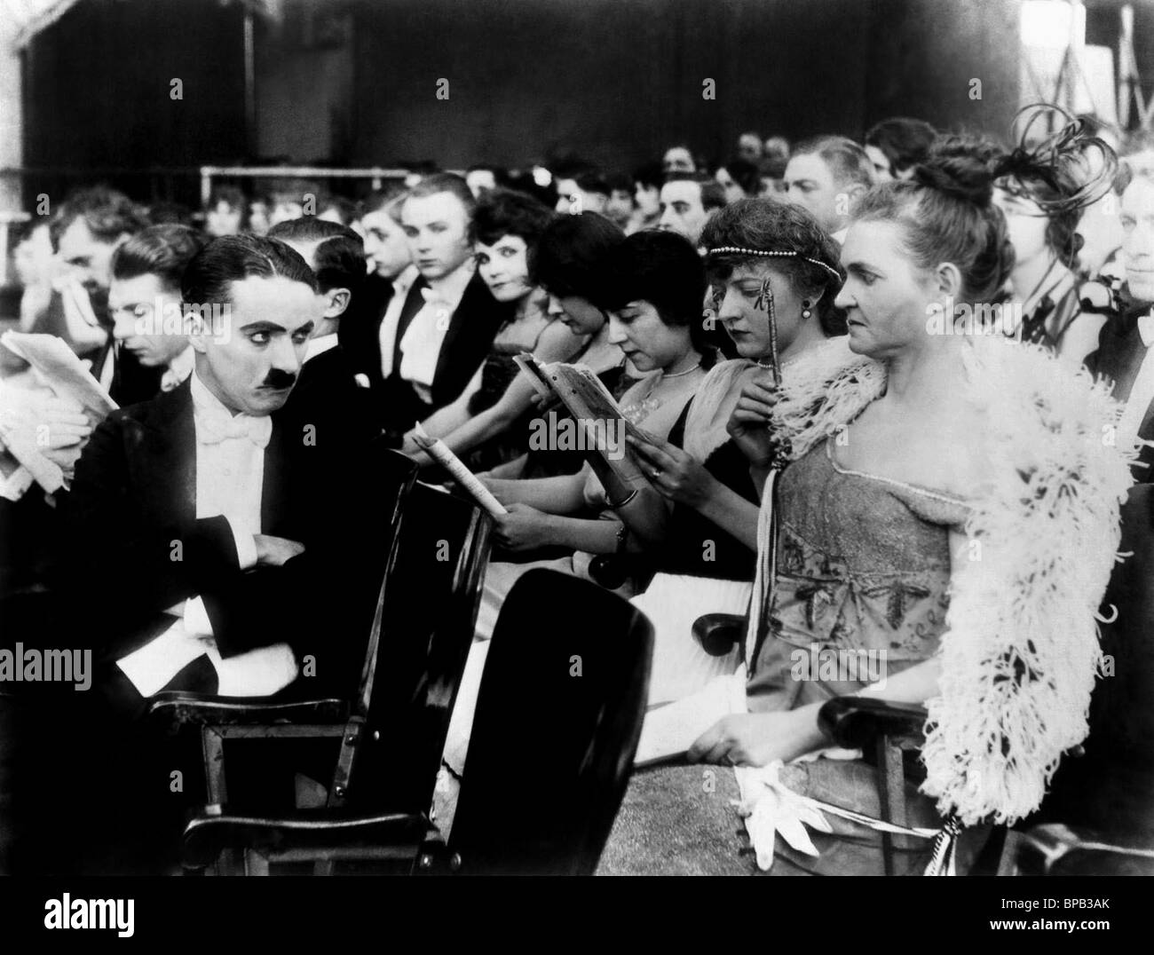 CHARLIE CHAPLIN, PHYLLIS ALLEN, A NIGHT IN THE SHOW, 1915 Stock Photo