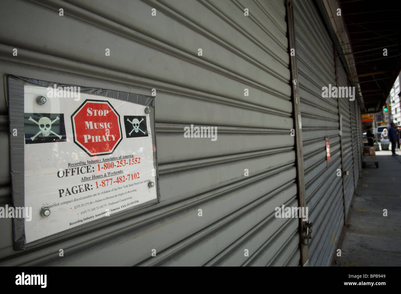 Counterfeit Bootleg Counterfeit luxury brands hi-res stock photography and images - Alamy