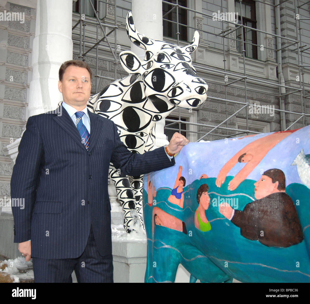 Auction of life-sized cow models winners of 'Cow Parade-2005' held in the British Embassy Stock Photo