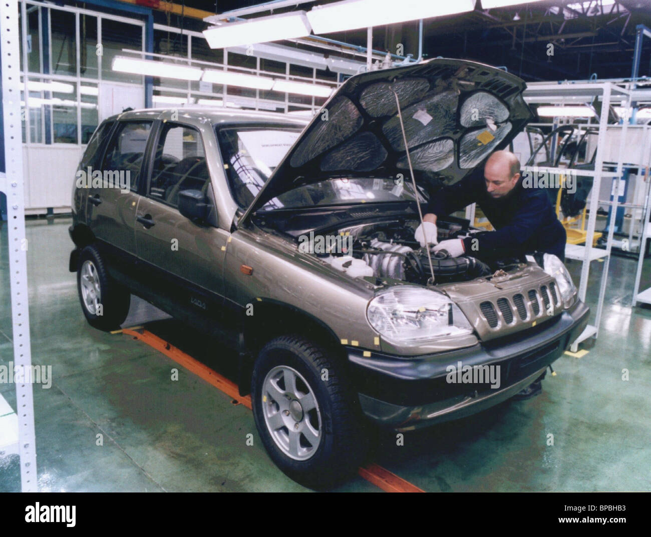 A new car - VAZ-2123 Chevrolet-Niva
