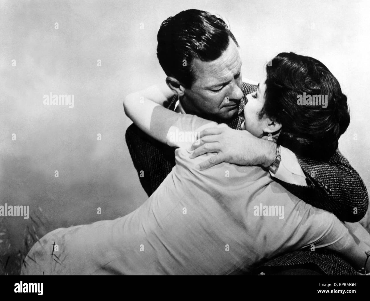 William Holden Jennifer Jones Love Is A Many Splendored Thing 1955 Stock Photo Alamy