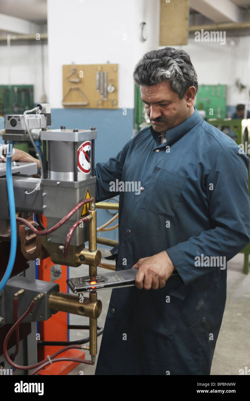 workshop in kabul, Afghanistan Stock Photo - Alamy