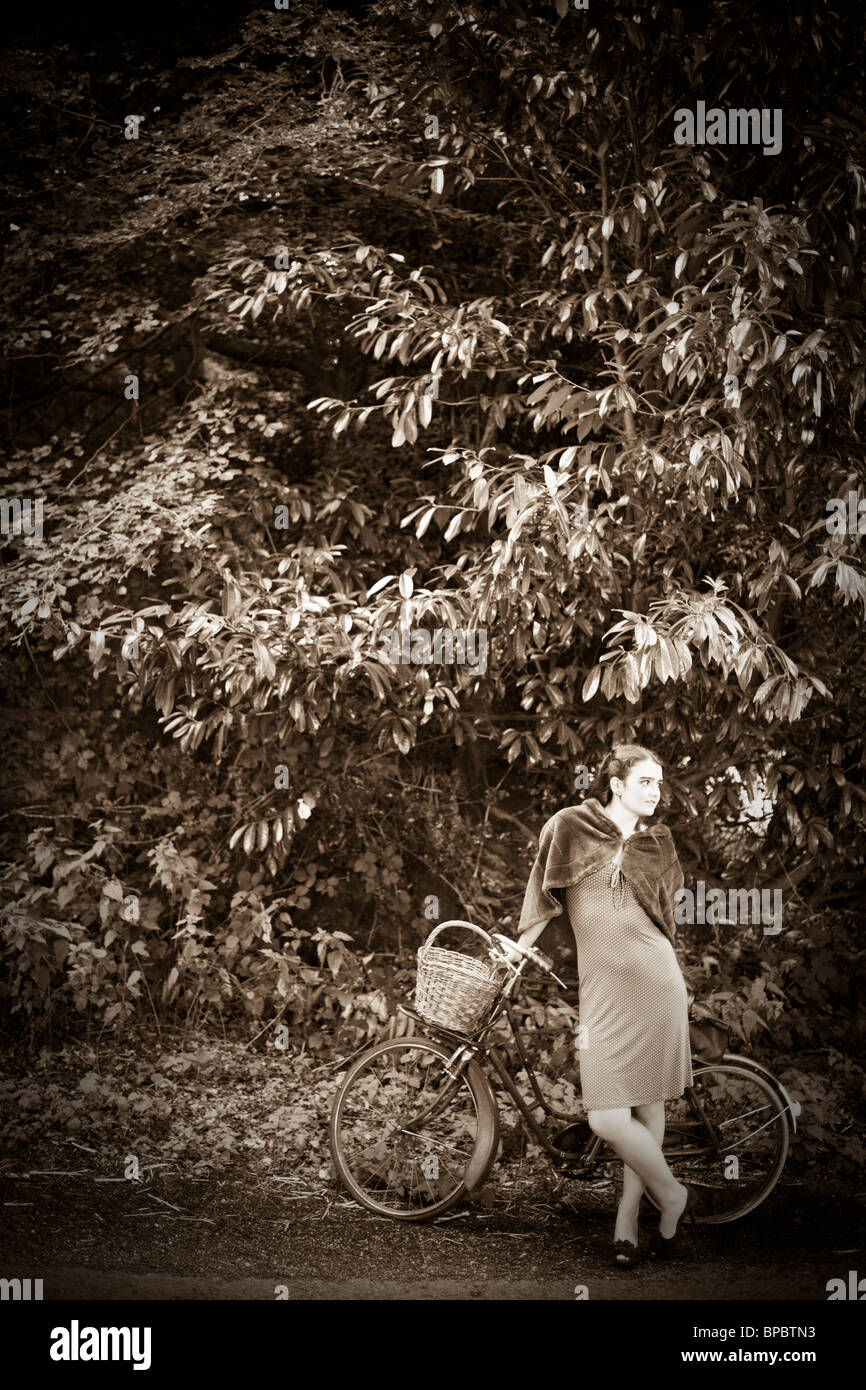 1940s Woman Vintage High Resolution Stock Photography and Images - Alamy