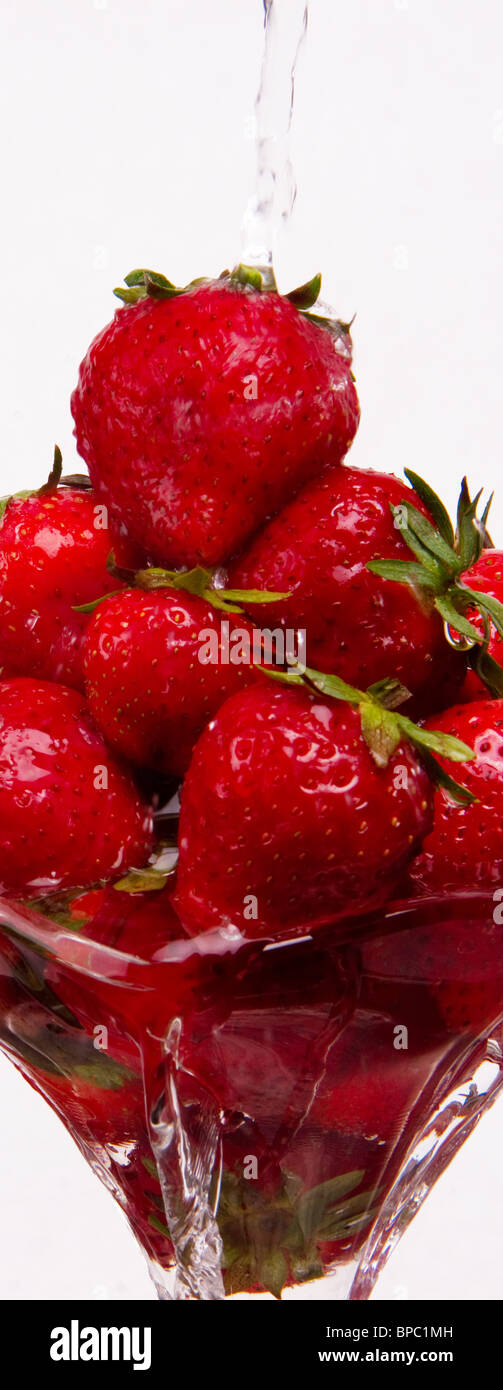 Glass full raw fresh hi-res stock photography and images - Alamy