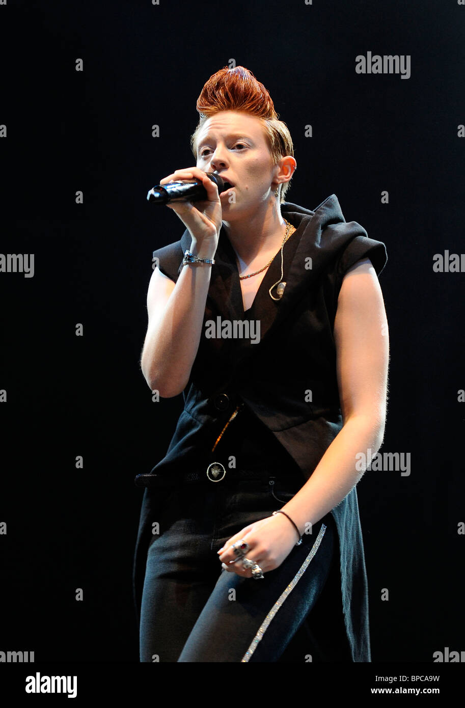La roux singer hi-res stock photography and images - Alamy