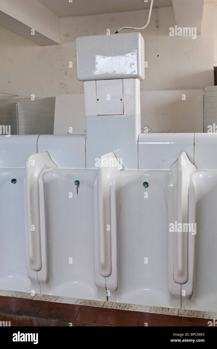 Mens urinal toilet uk hires stock photography and images Alamy