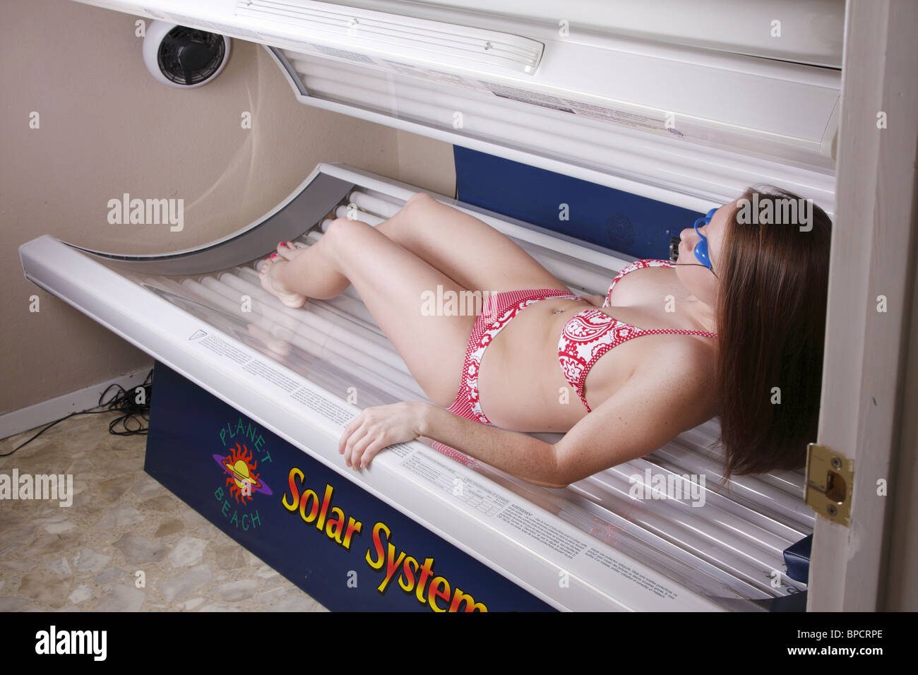 russian teen tanning bed Russian teen tanning bed