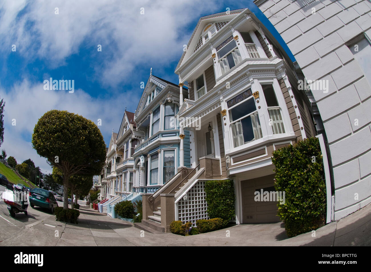 PAINTED LADIES or POSTCARD ROW houses, Alamo Square, Steiner Street, San Francisco, California, USA Stock Photo