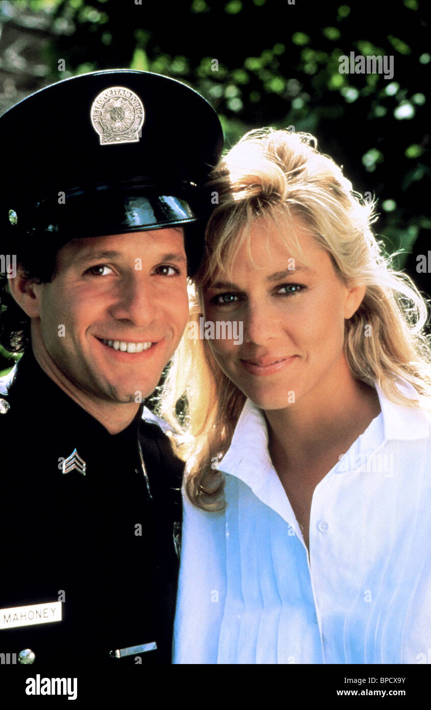 Steve Guttenberg Shawn Weatherly Police Academy 3 Back In Training 1986 Stock Photo Alamy