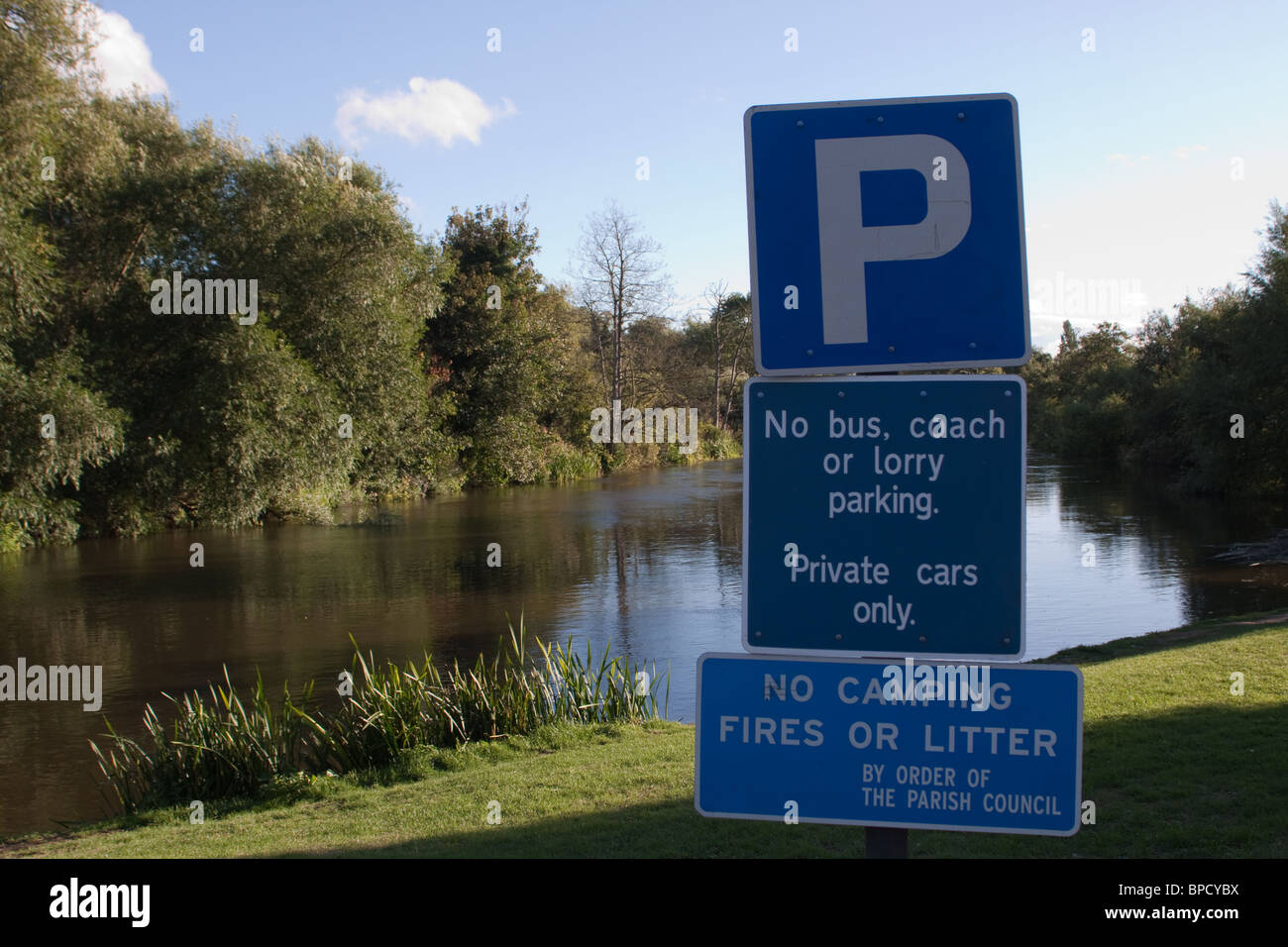 Car park alongside the Thames at Sonning Stock Photo Alamy