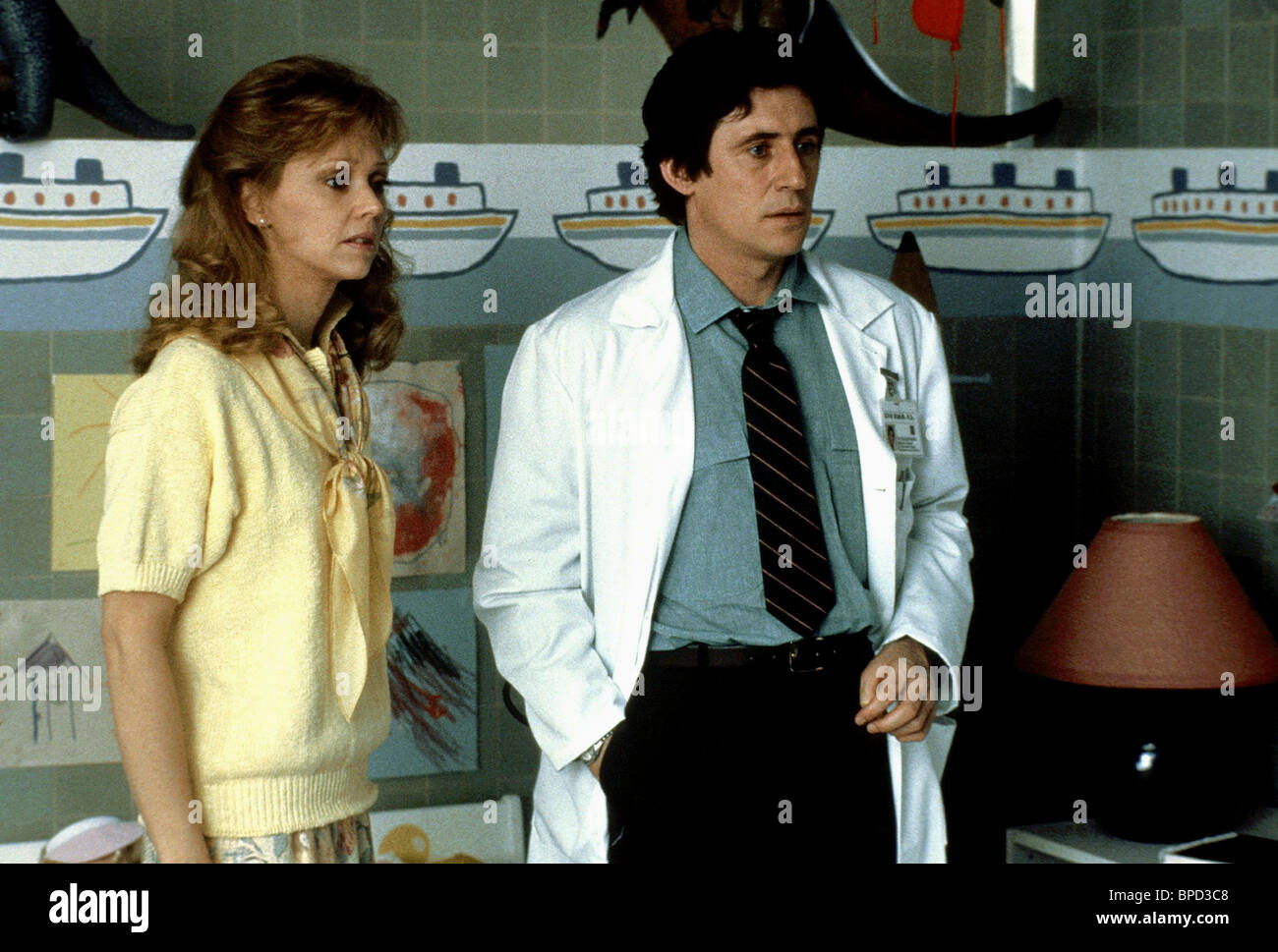 Shelley Long Gabriel Byrne Hello Again 1987 Stock Photo Alamy