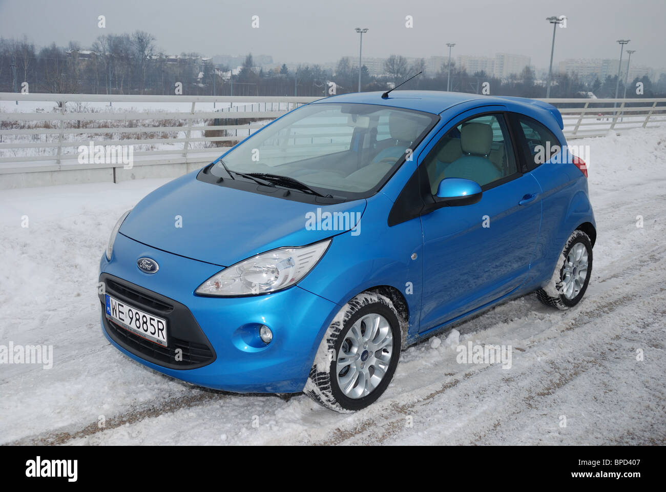 Blue ford ka hi-res stock photography and images - Alamy