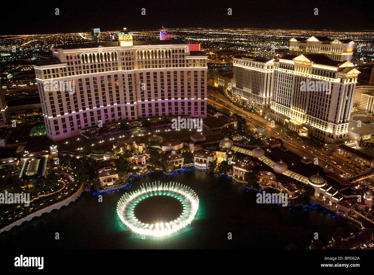 View of Paris Las Vegas and Bellagio Hotel & Casino at night Stock Photo -  Alamy