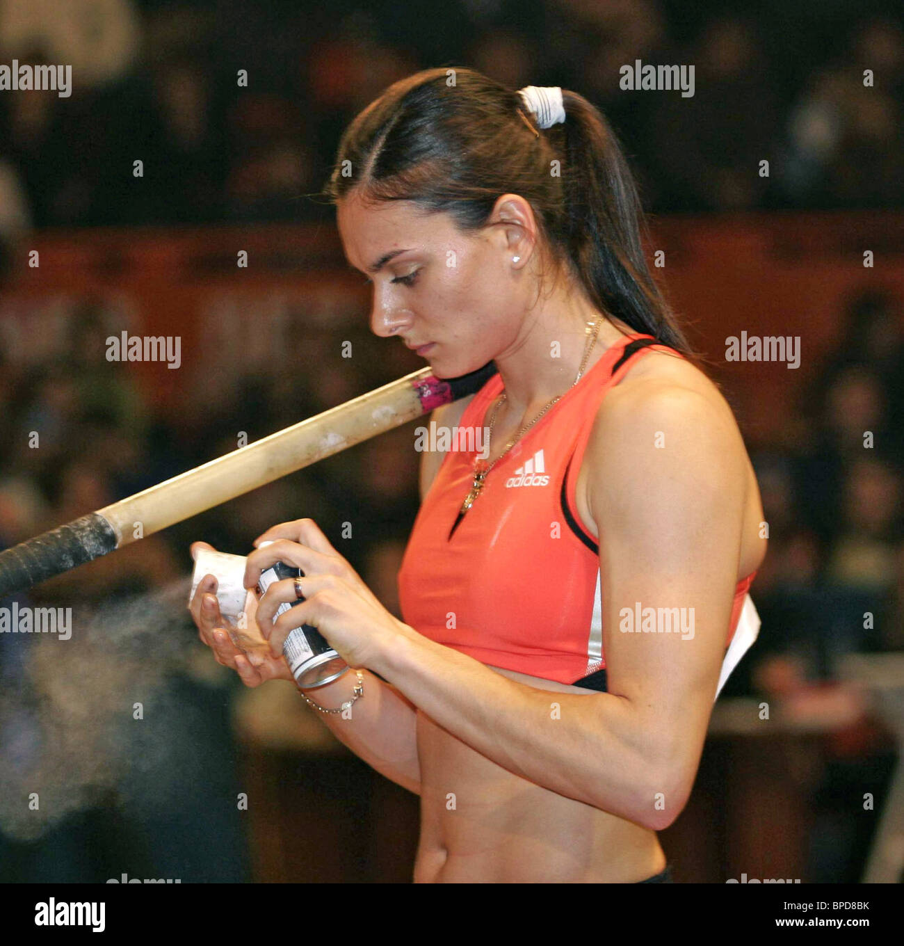 russian-yelena-isinbayeva-pole-vault-high-resolution-stock-photography