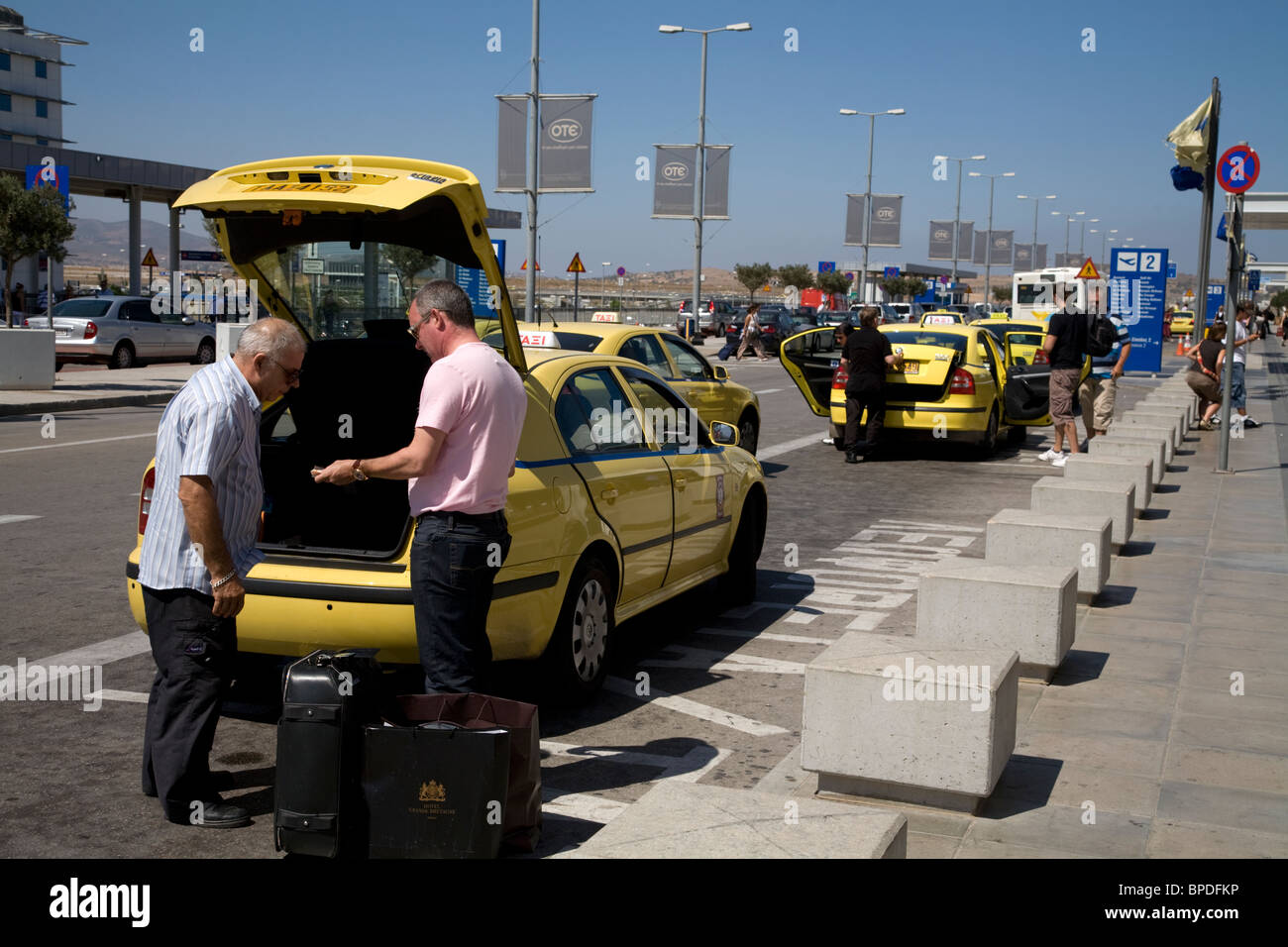 eleftherios venizelos international airport arrivals