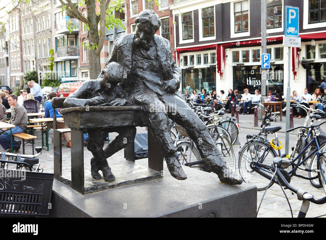 Statue of Theo Thijssen in the Jordaan neighbourhood in Amsterdam Stock  Photo - Alamy