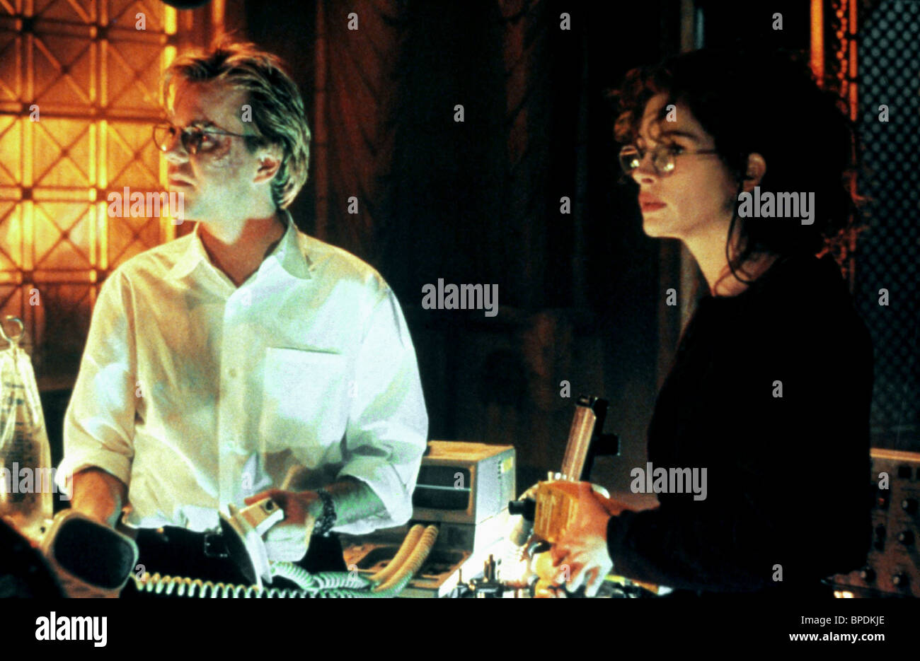 Kiefer Sutherland Julia Roberts Flatliners 1990 Stock Photo Alamy