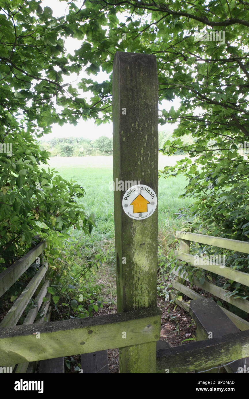 The heart of England way footpath Warwickshire Midlands England UK