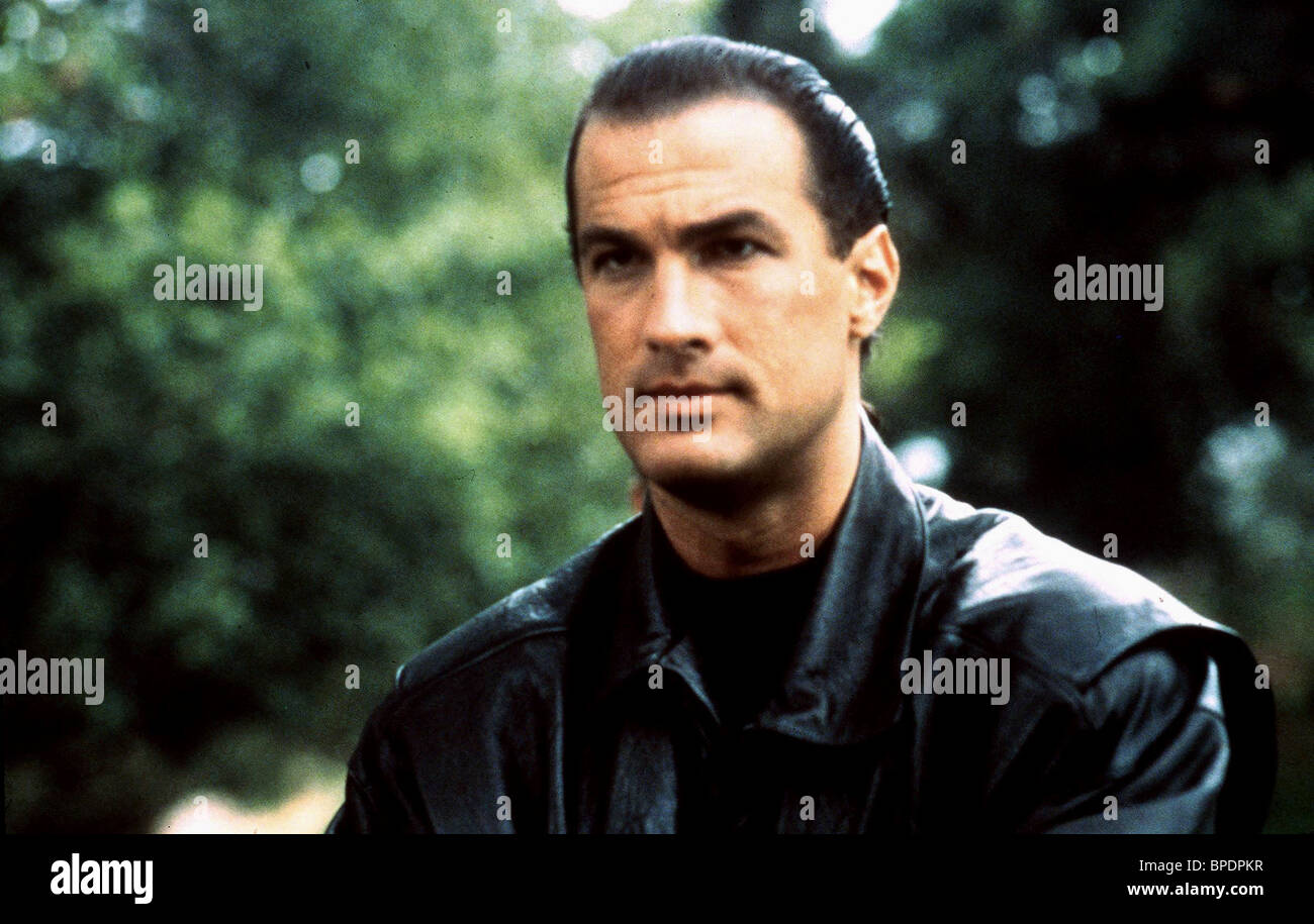 Steven Seagal 1990 High Resolution Stock Photography And Images Alamy