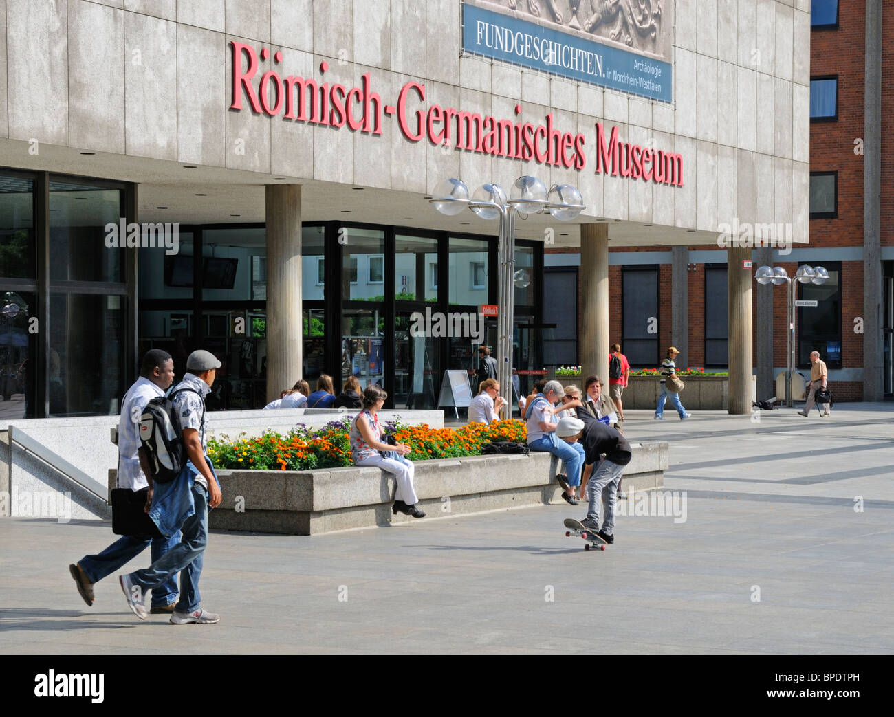 Cologne / Koln, Nordrhein-Westfalen, Germany. Romisch-Germanisches Museum next to the cathedral Stock Photo