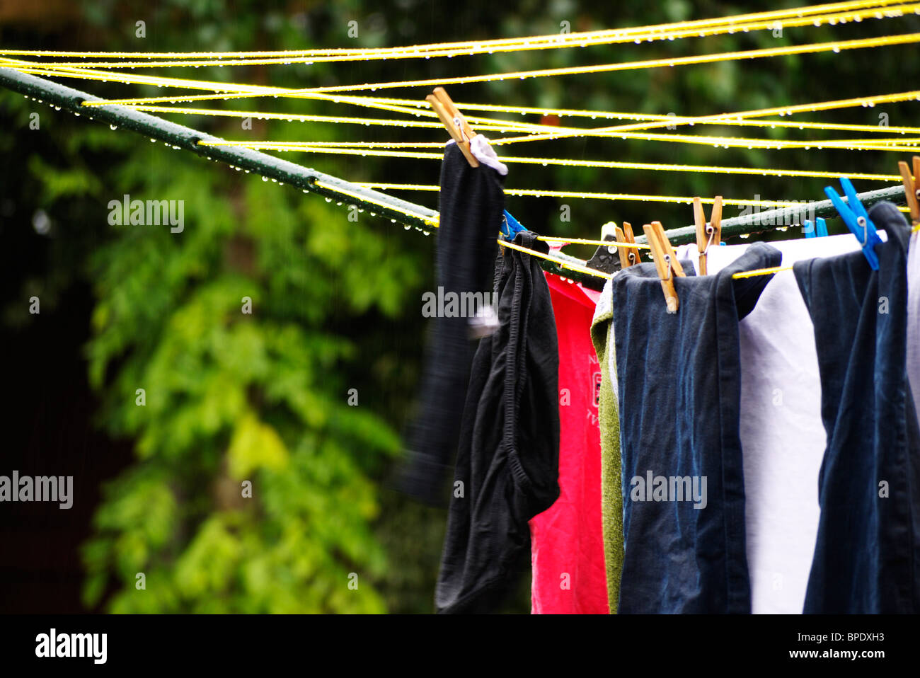Windy day washing line hires stock photography and images Alamy