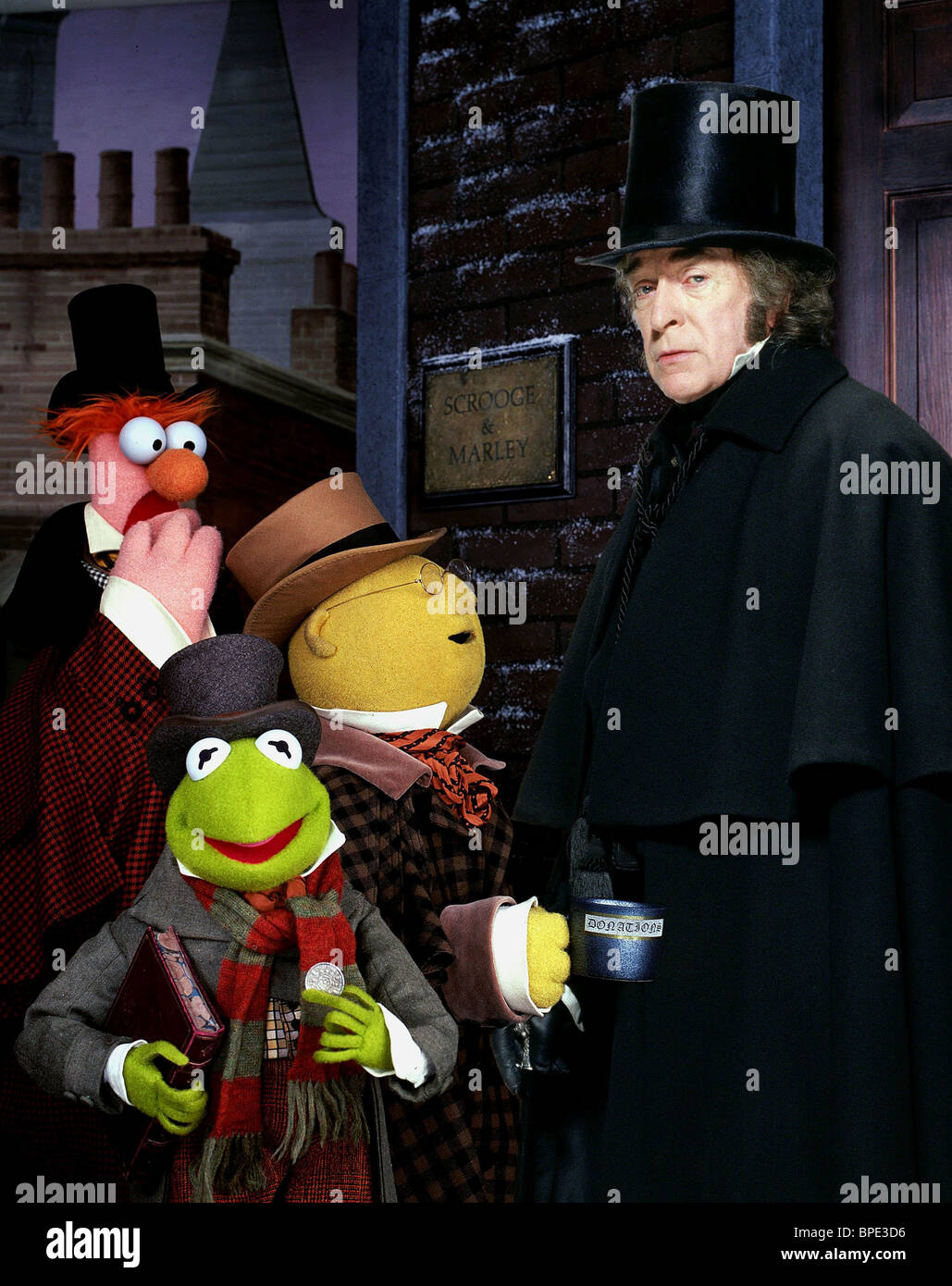 BEAKER, KERMIT THE FROG, DR. BUNSEN HONEYDEW, MICHAEL CAINE