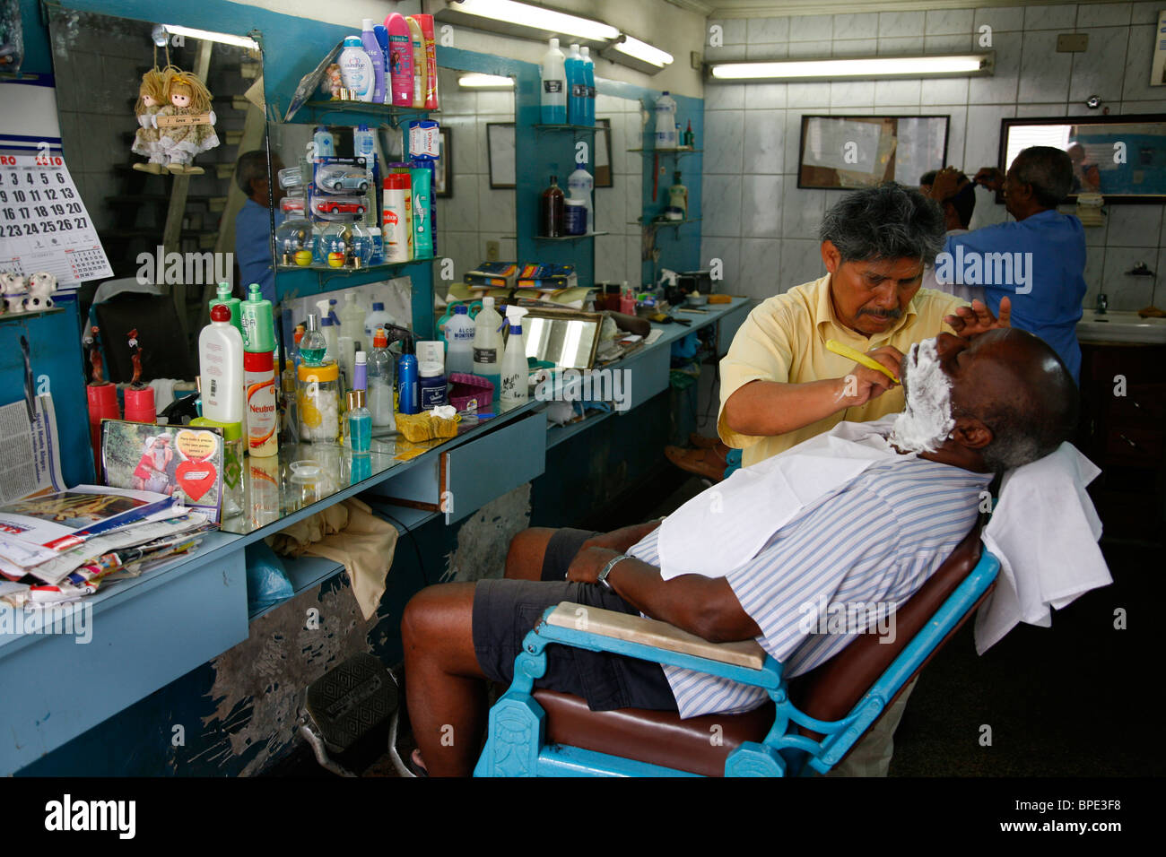 Brazilian barber shop hi-res stock photography and images - Alamy