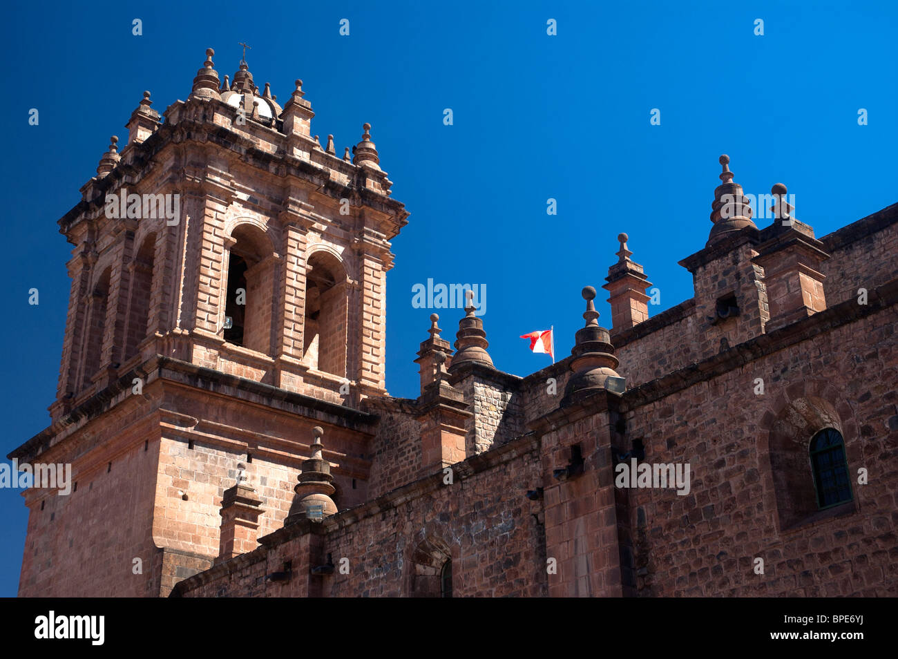 Iglesia de Catedral, the cathedral, dominates Plaza de Armas, or Mayors Plaza, in the center of Cusco, Peru. Stock Photo