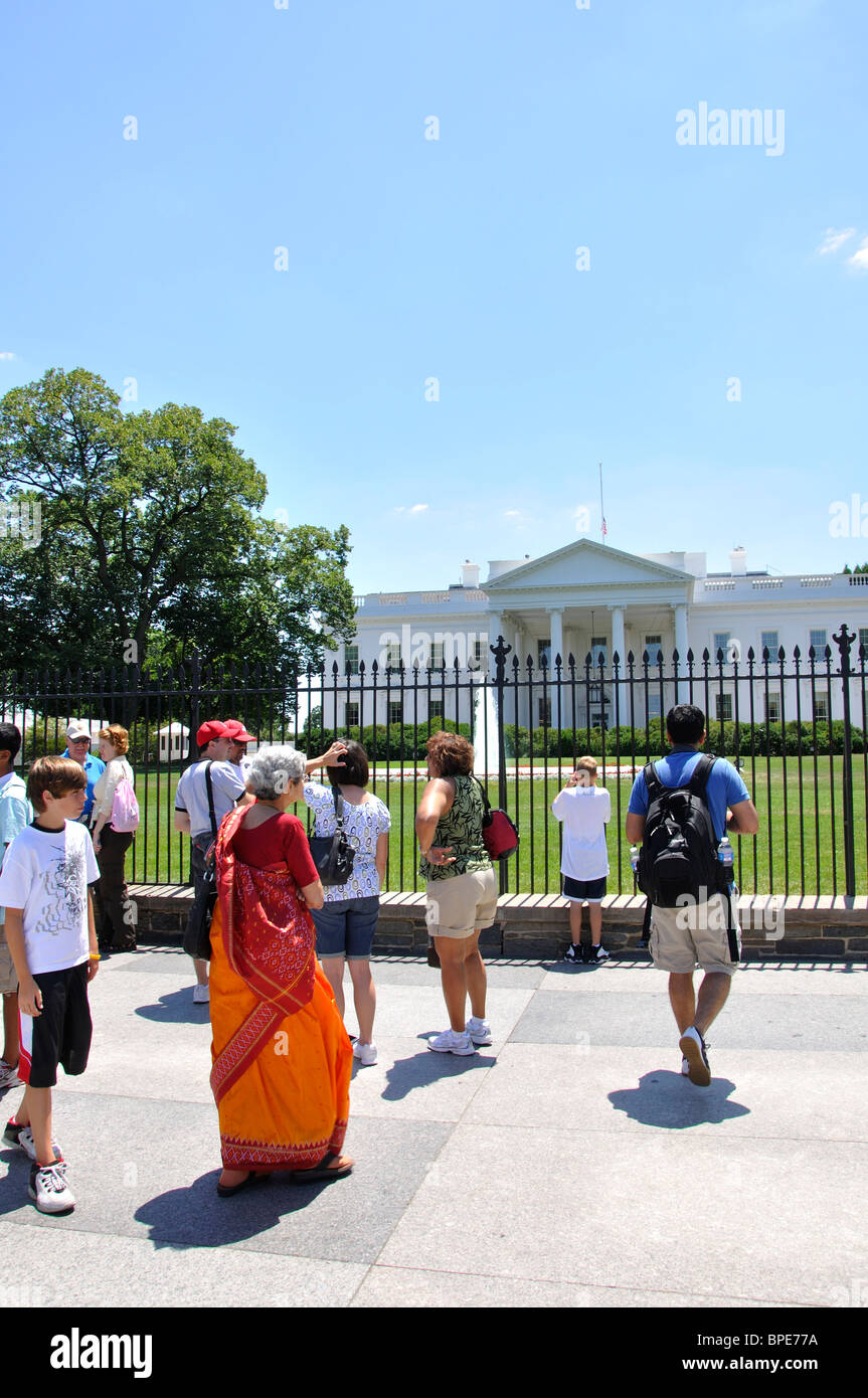 Visitors the white house hi-res stock photography and images - Alamy