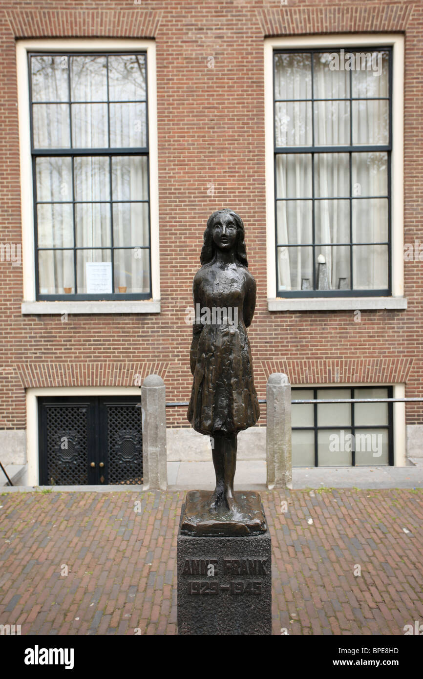 Anne Frank statue outside Westerkerk church, Amsterdam Stock Photo Alamy