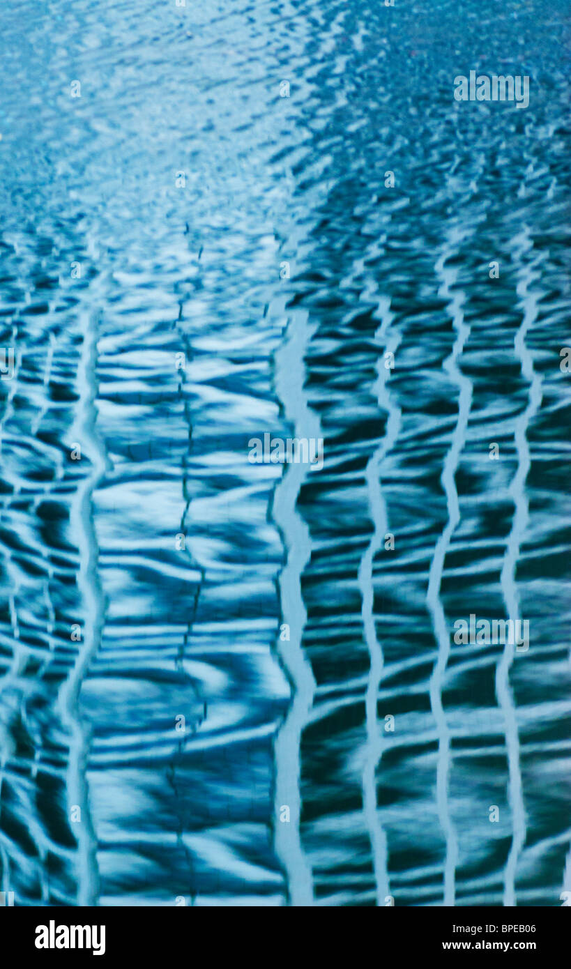 Image of it in water hi-res stock photography and images - Alamy