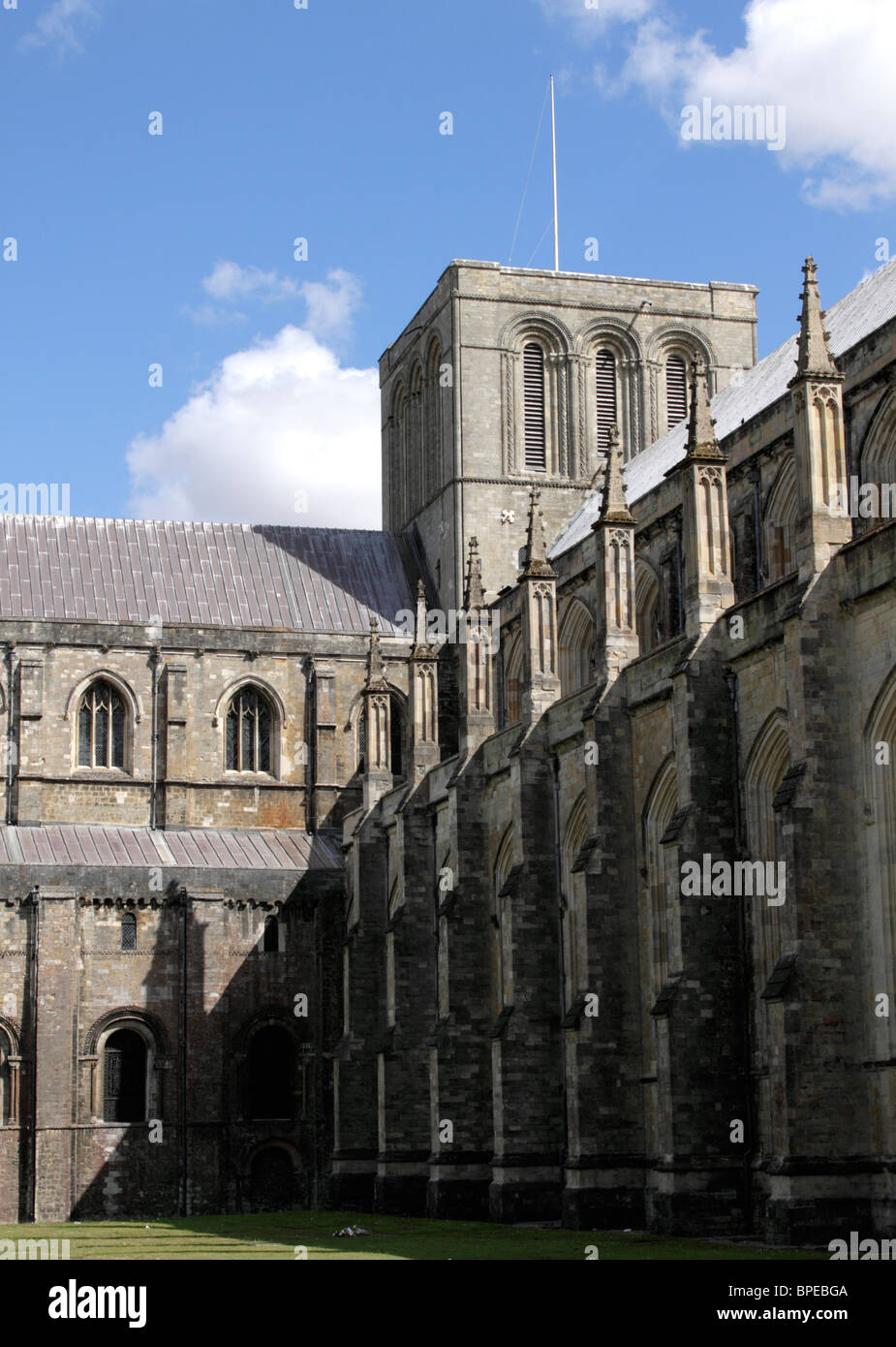 Winchester cathedral summer hi-res stock photography and images - Alamy