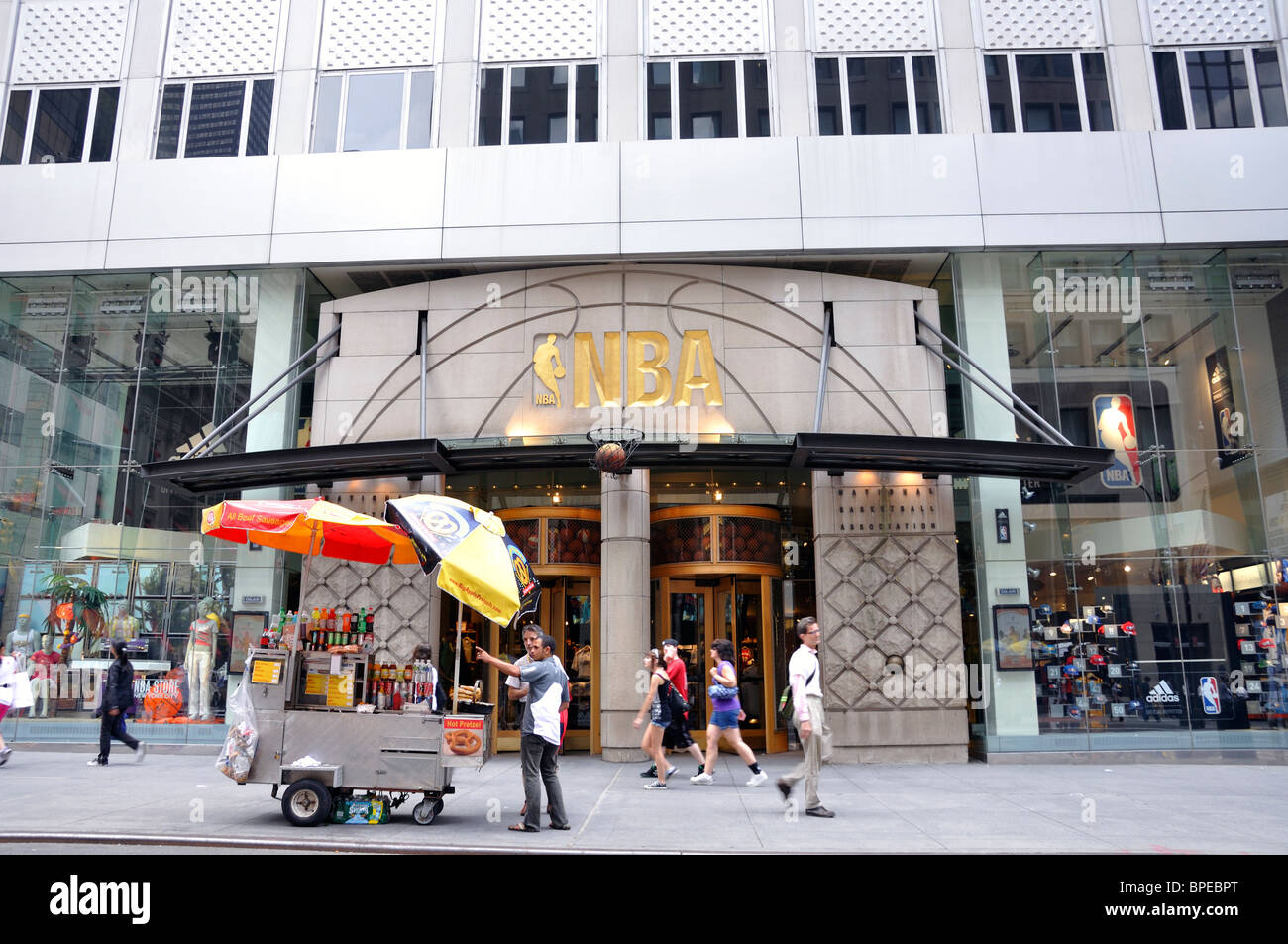 NBA store, 5th Avenue, Manhattan, New York, USA Stock Photo - Alamy