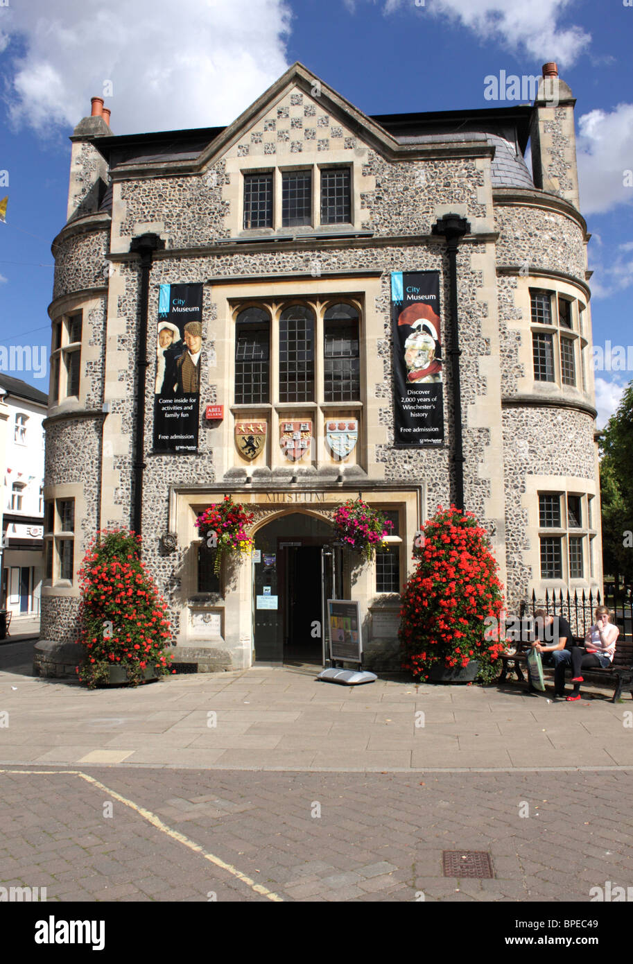 City of winchester hi-res stock photography and images - Alamy