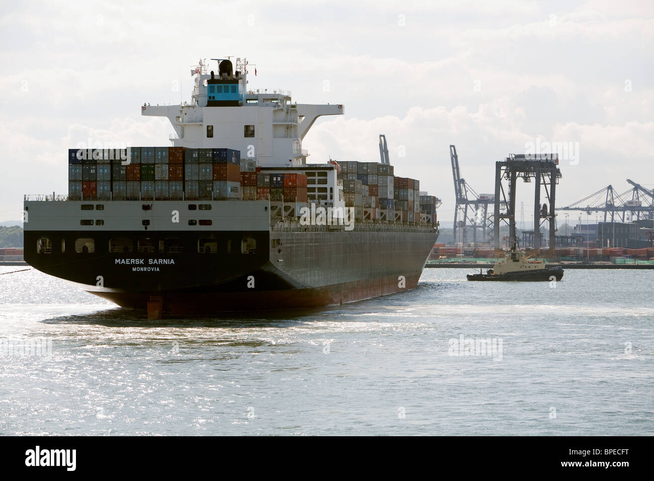 "Maersk Sarnia" container ship arriving Southampton container berth