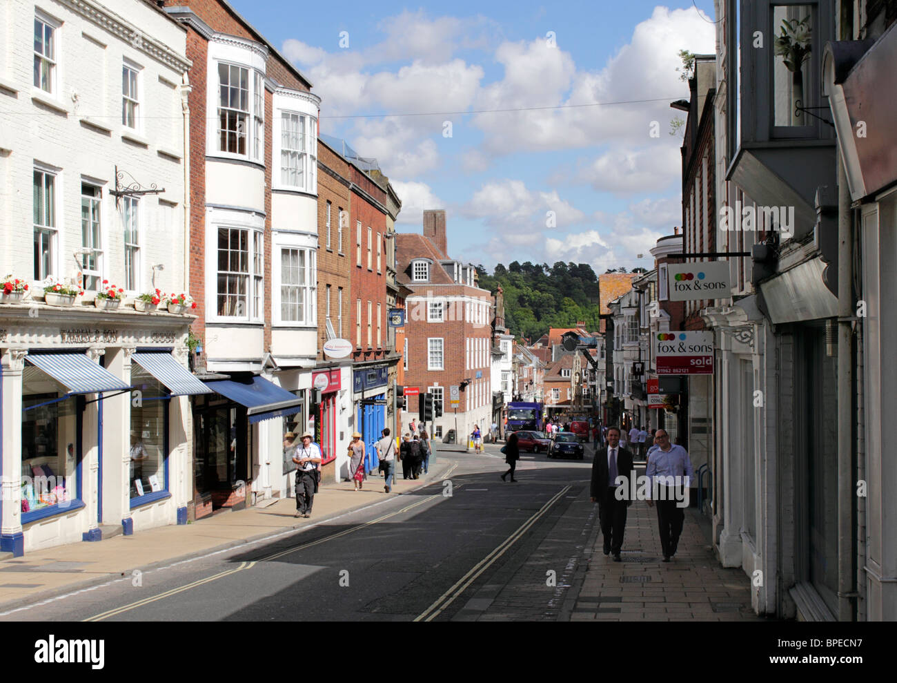 High street winchester hampshire hi-res stock photography and images ...