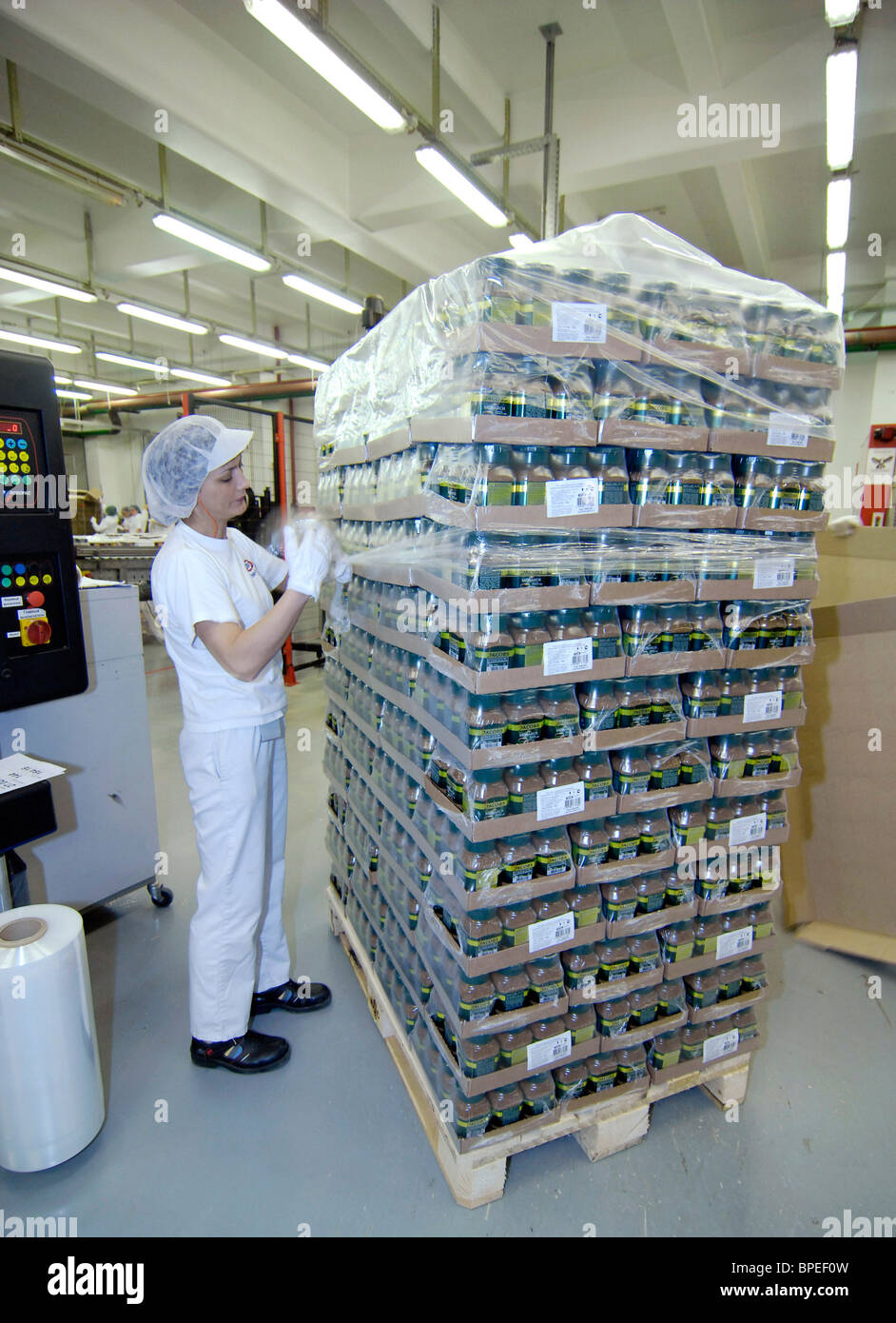 Coffee Manufacturing High Resolution Stock Photography and Images Alamy