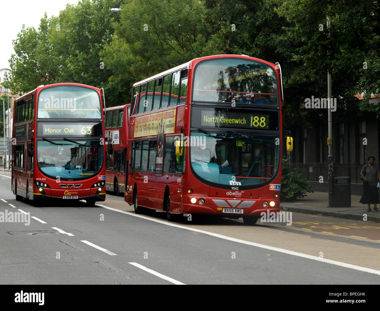 London England Southwark Buses At Bus Stop Elephant And Castle Stock