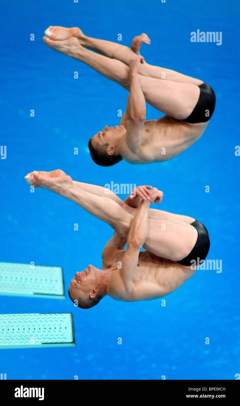 Synchronised Springboard Mens Synchronized 3m Springboard High Resolution Stock Photography and ...