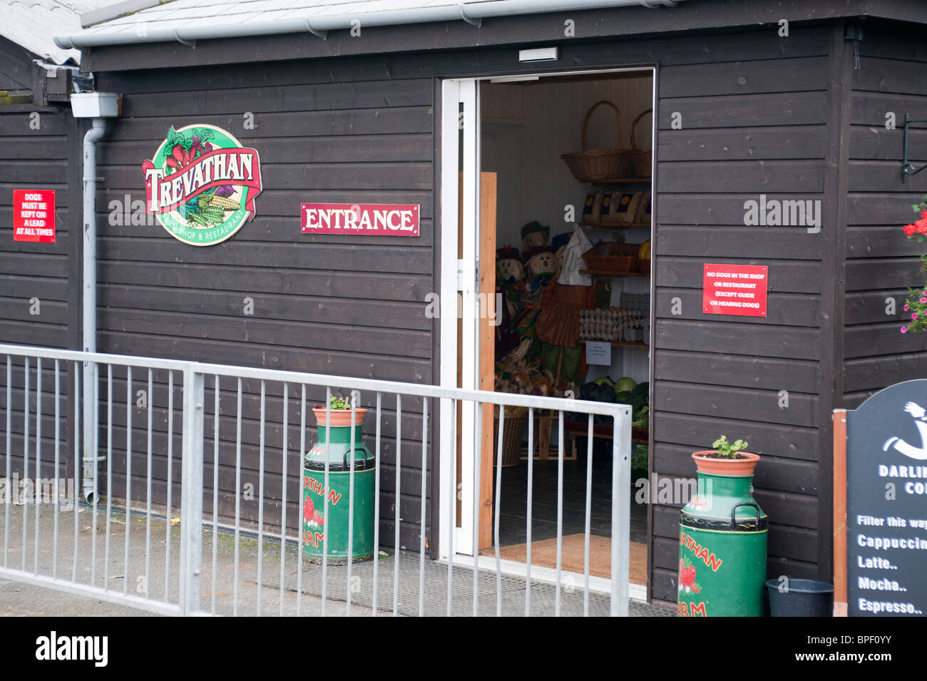 A farm shop at St Endellion, north Cornwall Stock Photo Alamy