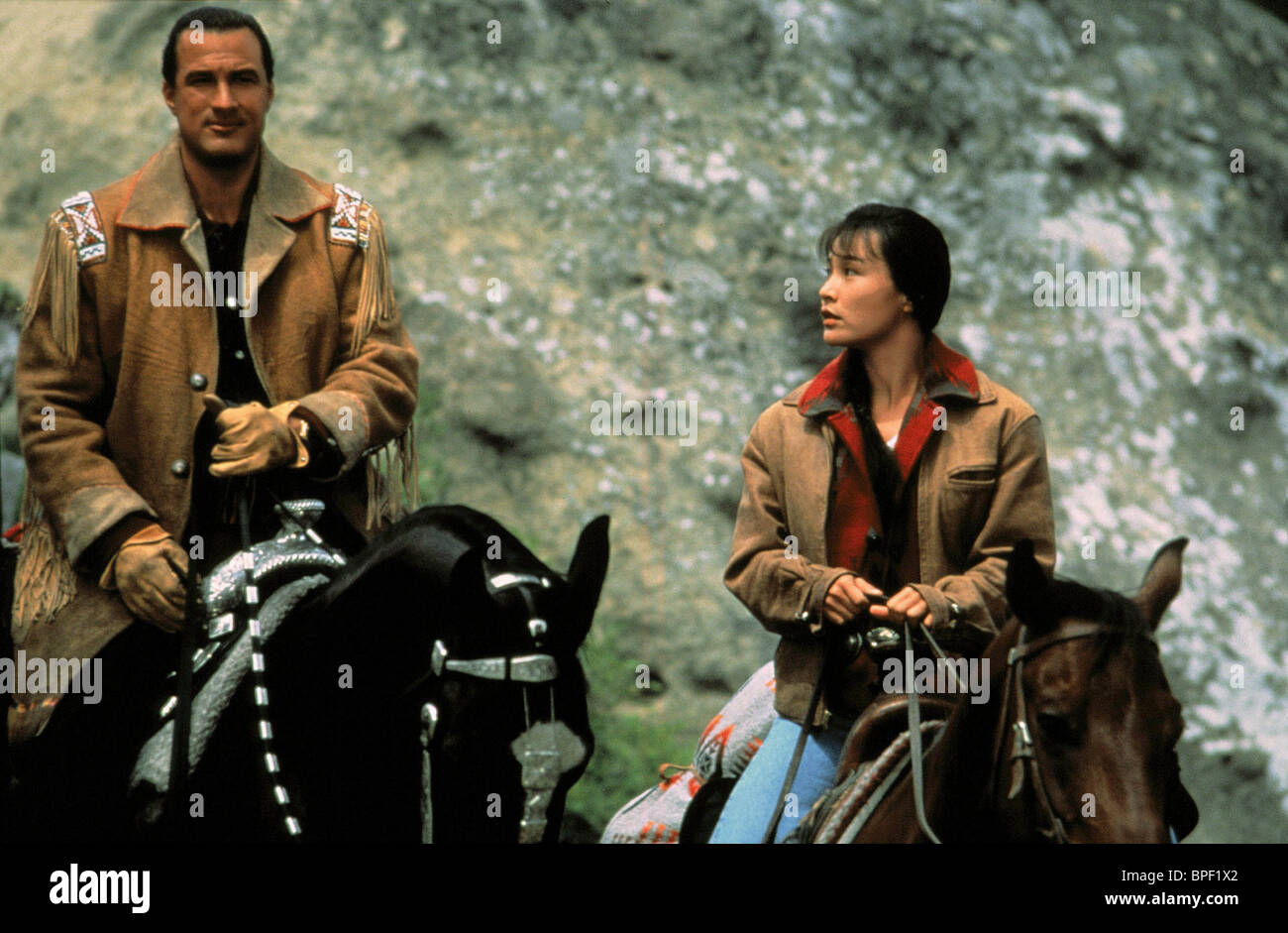 STEVEN SEAGAL, JOAN CHEN, ON DEADLY GROUND, 1994 - Stock Image