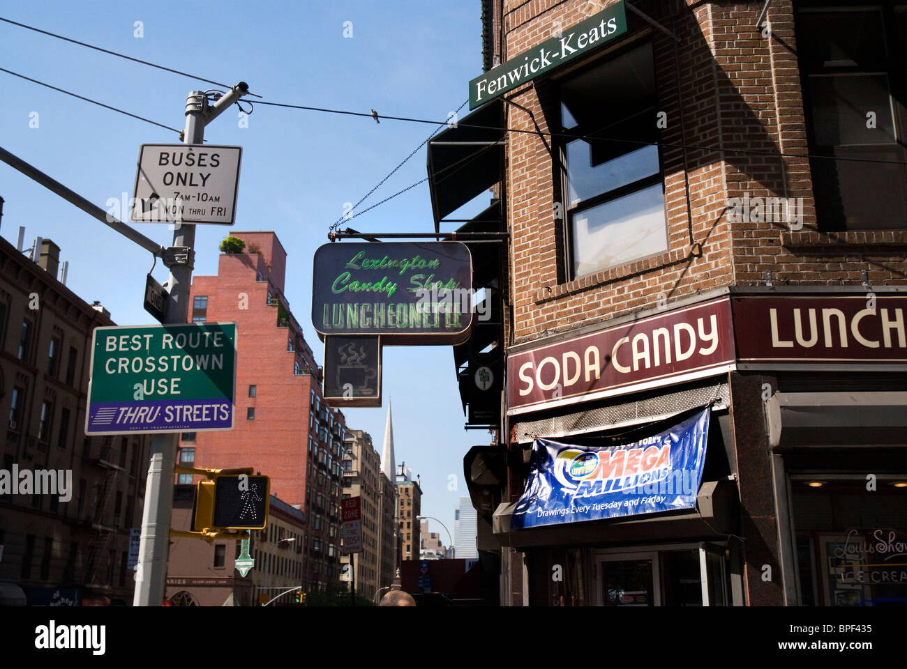 Signs On Street Corner New York City Stock Photo Alamy Signs On Street Corner New York City Stock Photo Alamy