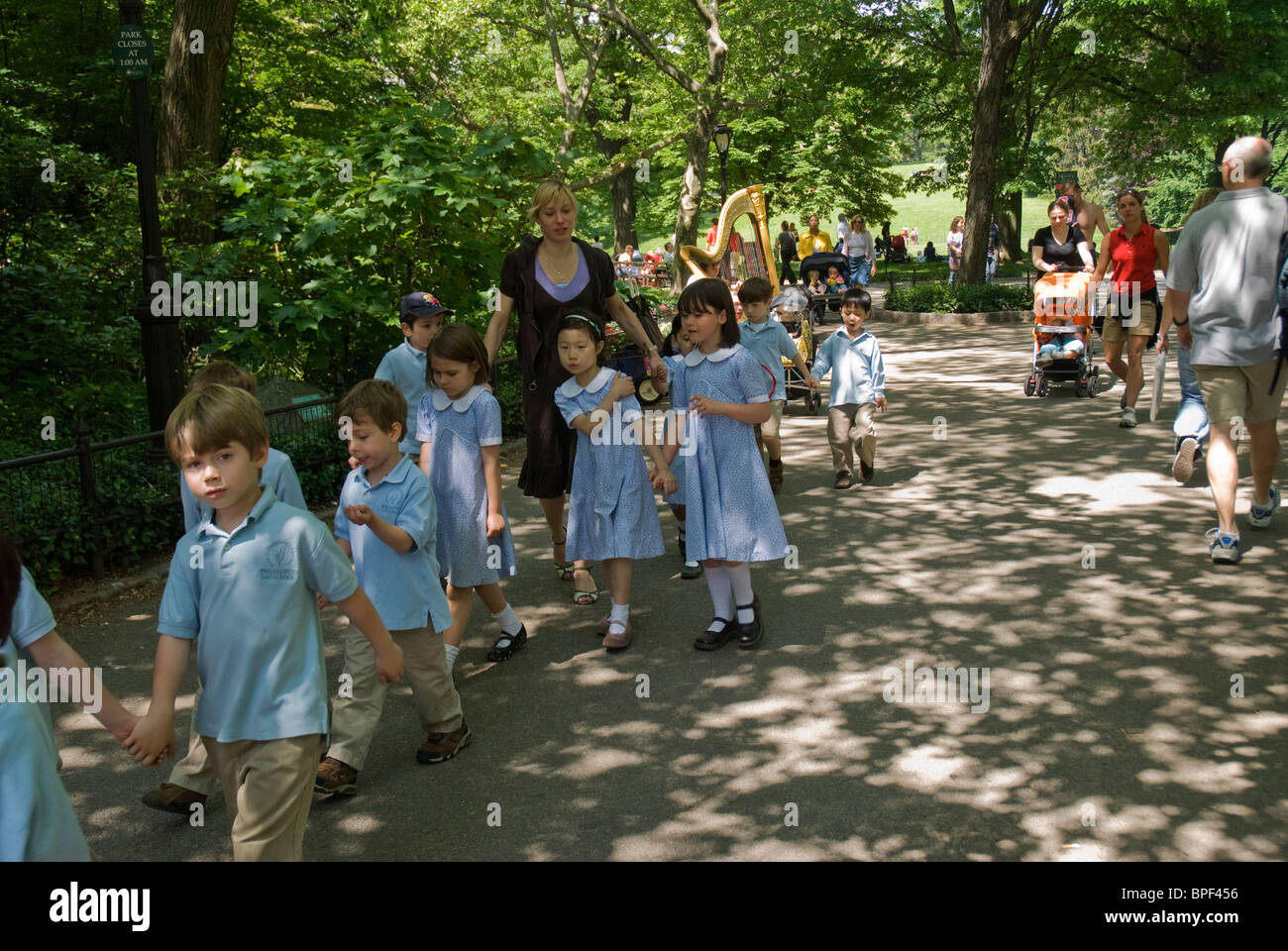 Supervised school outing hires stock photography and images Alamy