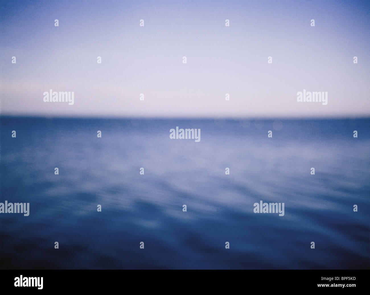 Serene ocean landscape hi-res stock photography and images - Alamy