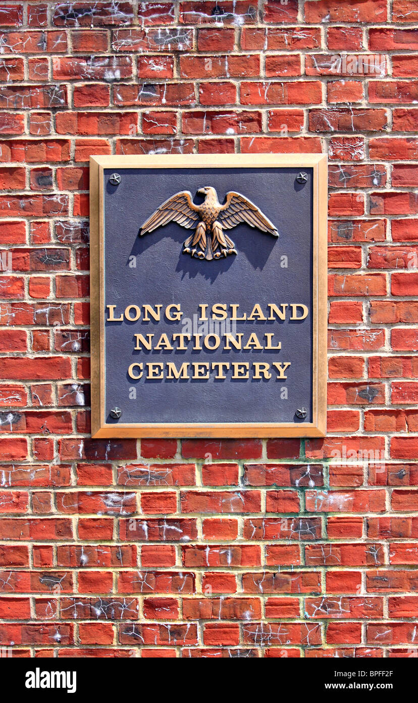 Pinelawn national cemetery hi res - Plaque At Entrance To Long Island National Cememtery Pinelawn Long BPFF2F 