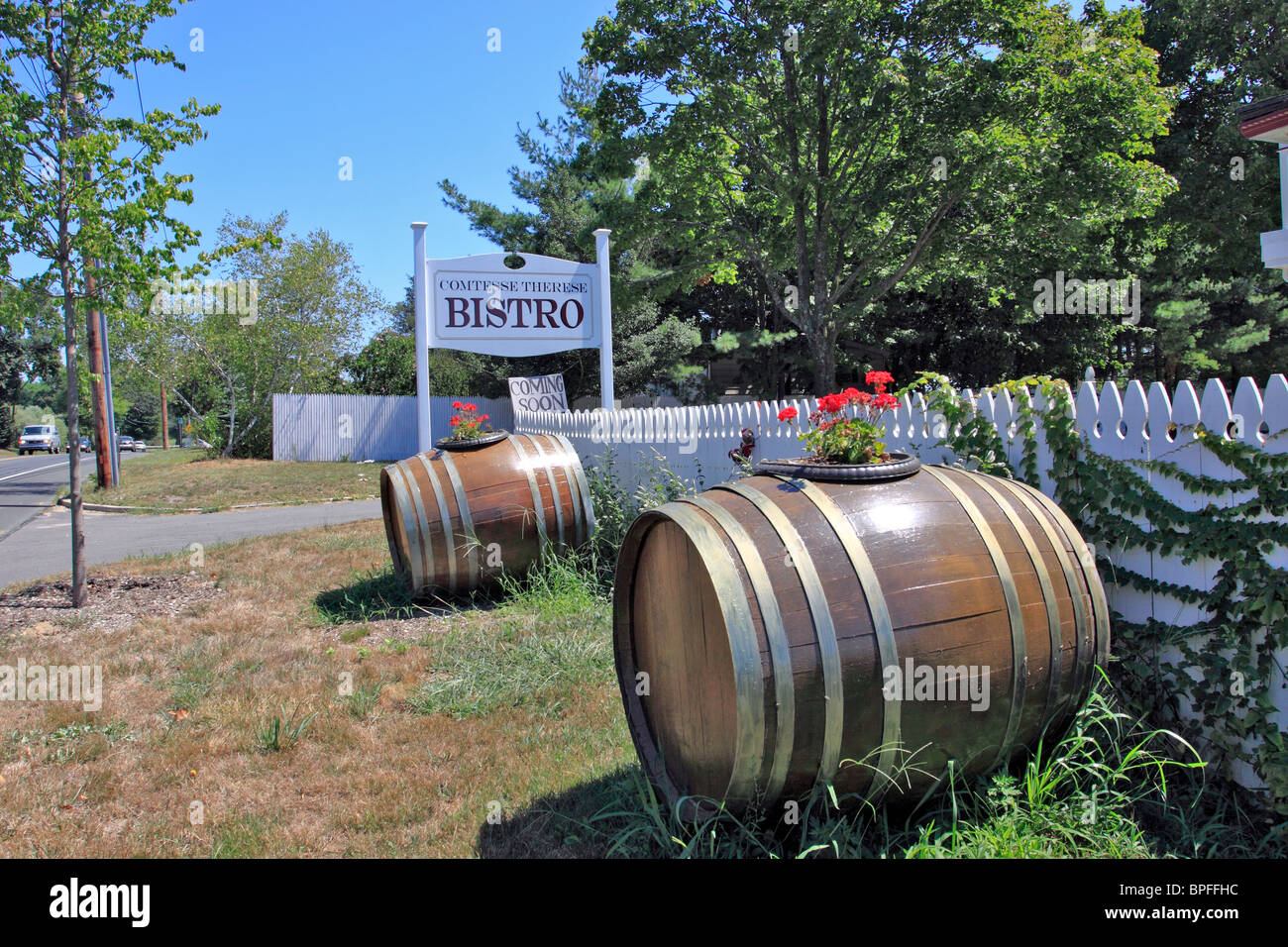 Aquebogue wine barrel barrels hires stock photography and images Alamy